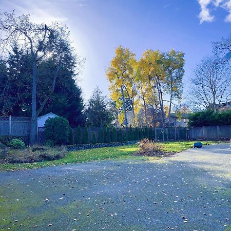 Quiet Three Bedrooms House ビクトリア エクステリア 写真