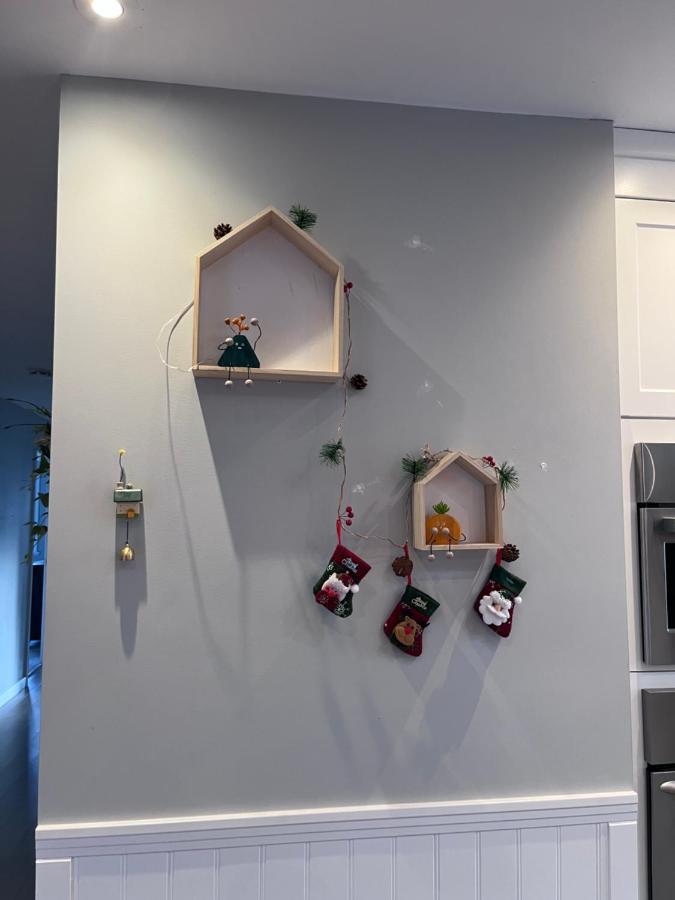 Quiet Three Bedrooms House ビクトリア エクステリア 写真