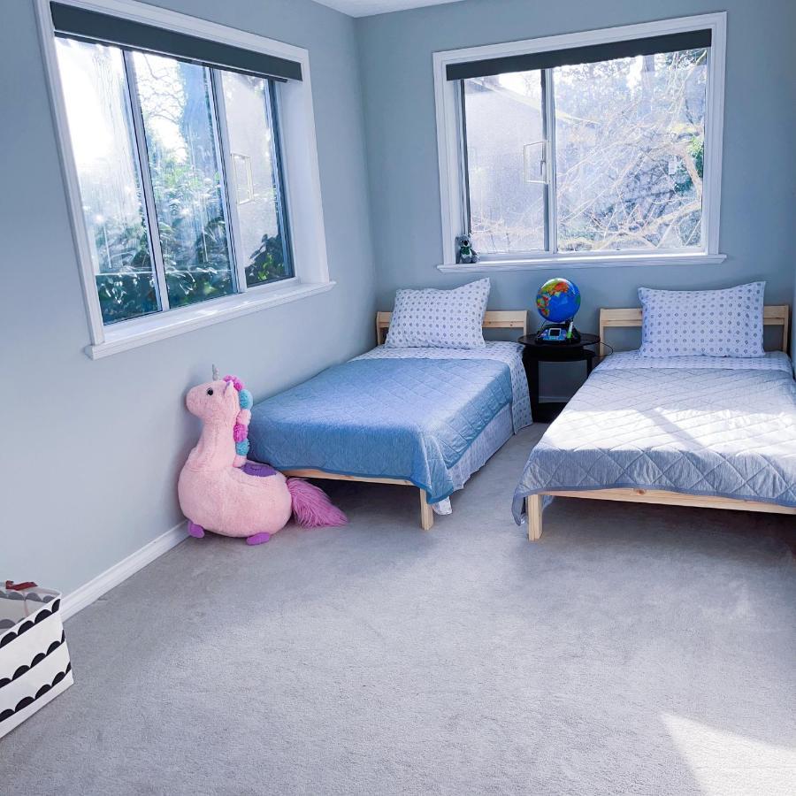 Quiet Three Bedrooms House ビクトリア エクステリア 写真