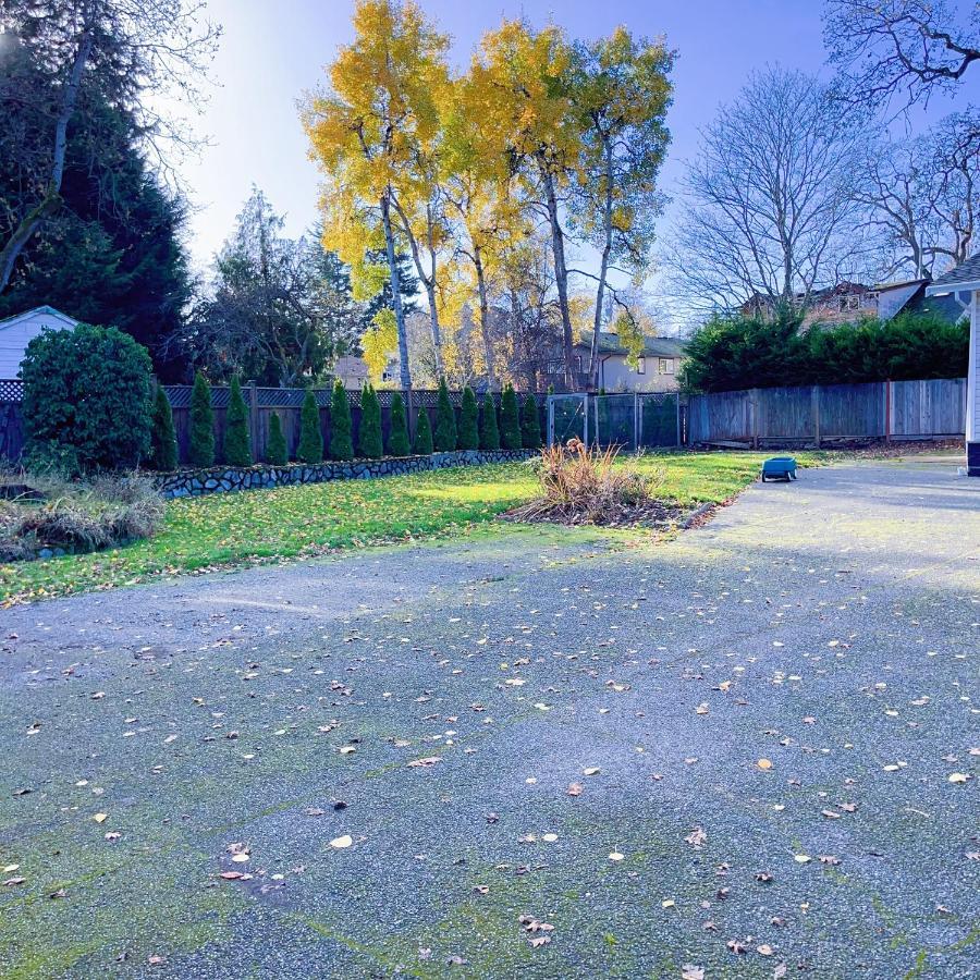 Quiet Three Bedrooms House ビクトリア エクステリア 写真